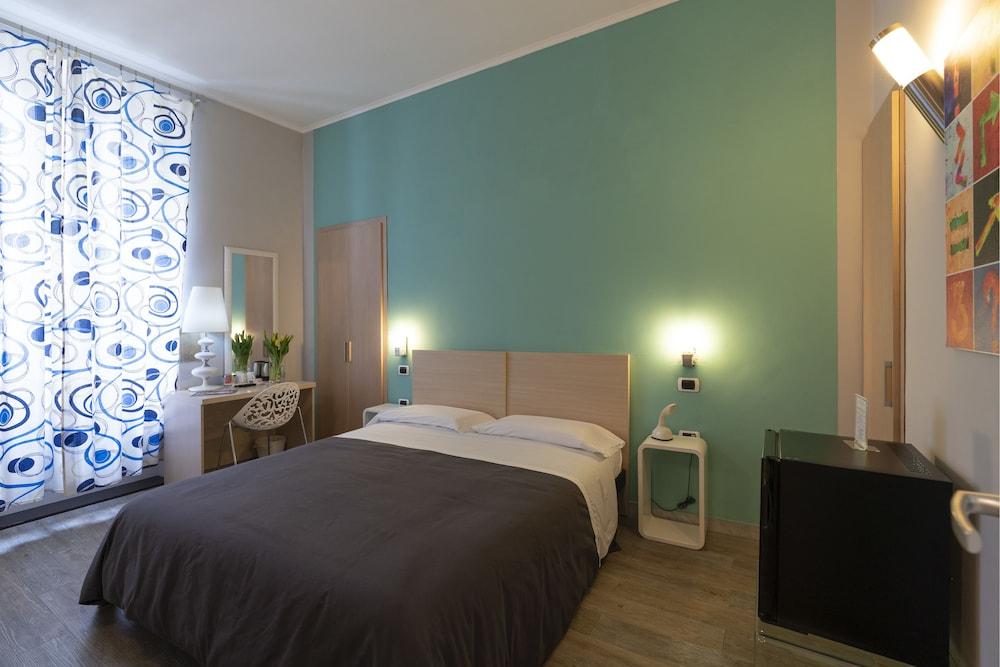 H Rooms Boutique Hotel Neapol Zewnętrze zdjęcie