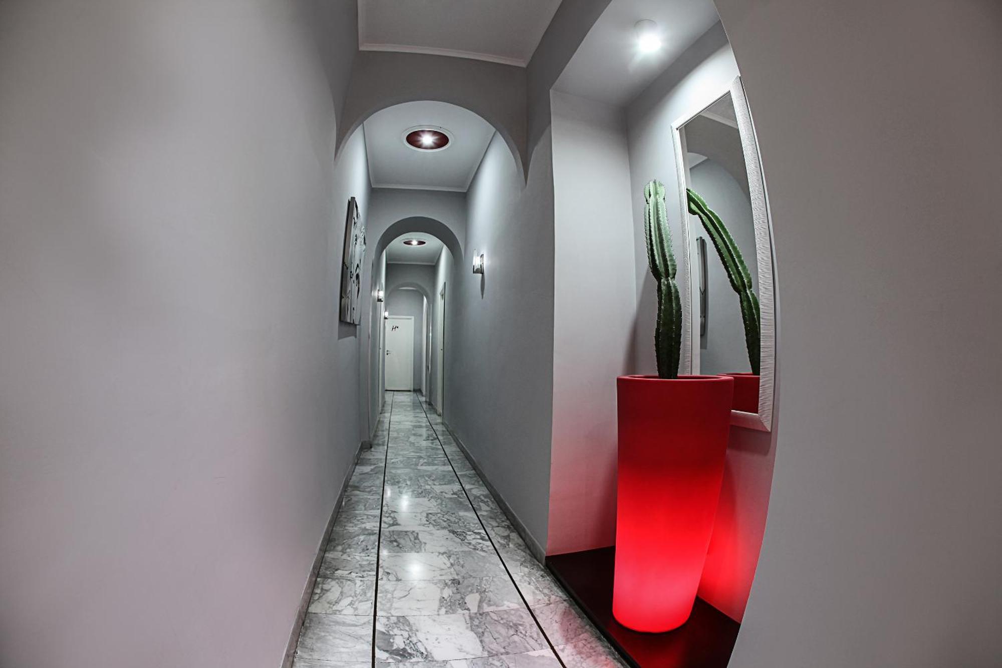 H Rooms Boutique Hotel Neapol Zewnętrze zdjęcie