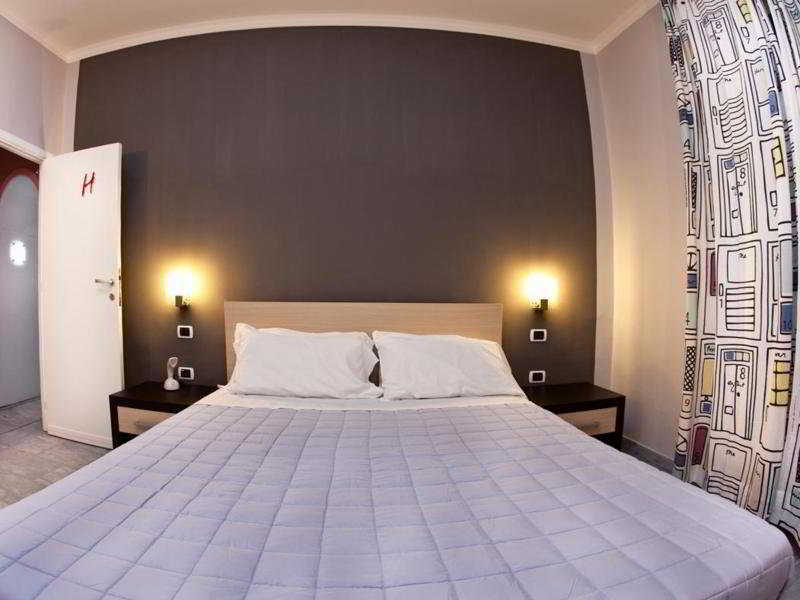 H Rooms Boutique Hotel Neapol Zewnętrze zdjęcie