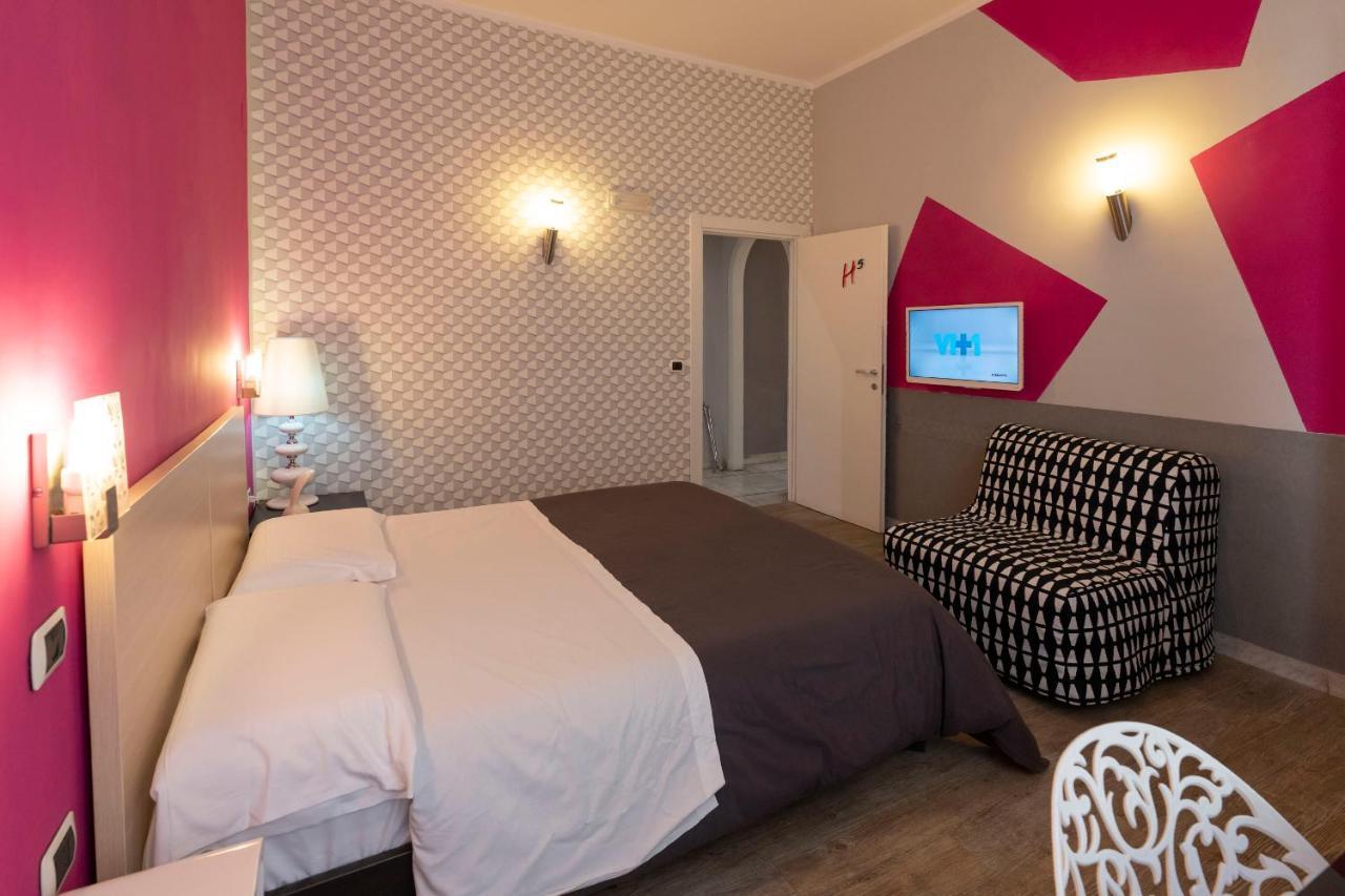 H Rooms Boutique Hotel Neapol Zewnętrze zdjęcie