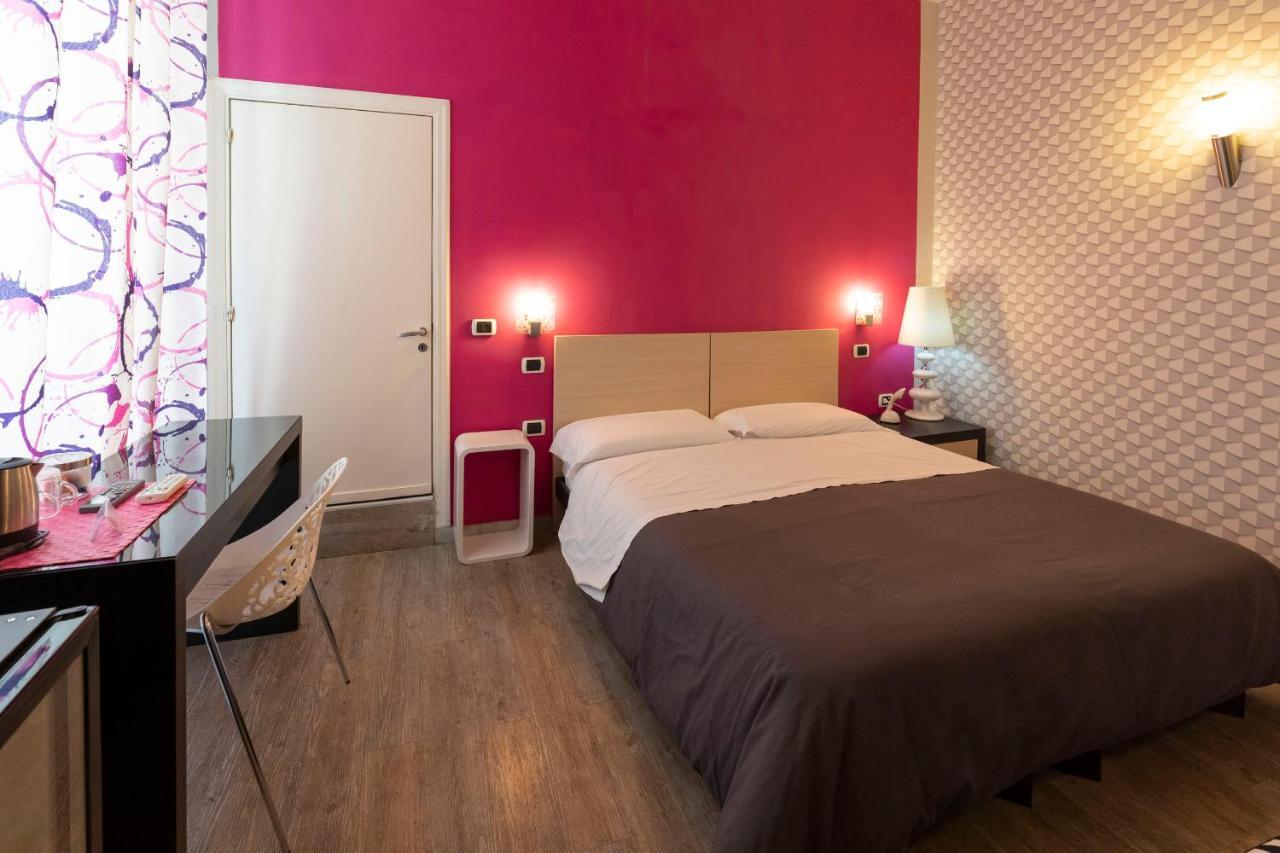 H Rooms Boutique Hotel Neapol Zewnętrze zdjęcie