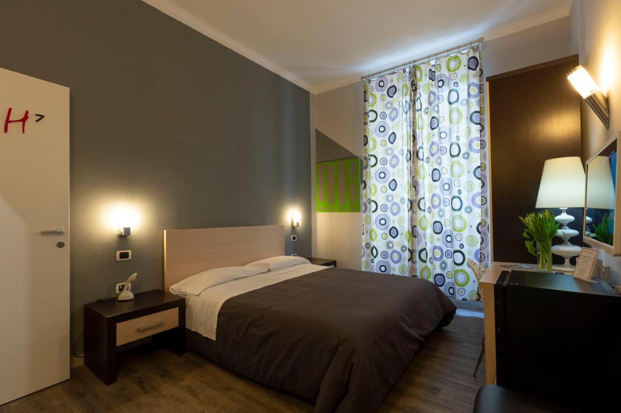 H Rooms Boutique Hotel Neapol Zewnętrze zdjęcie